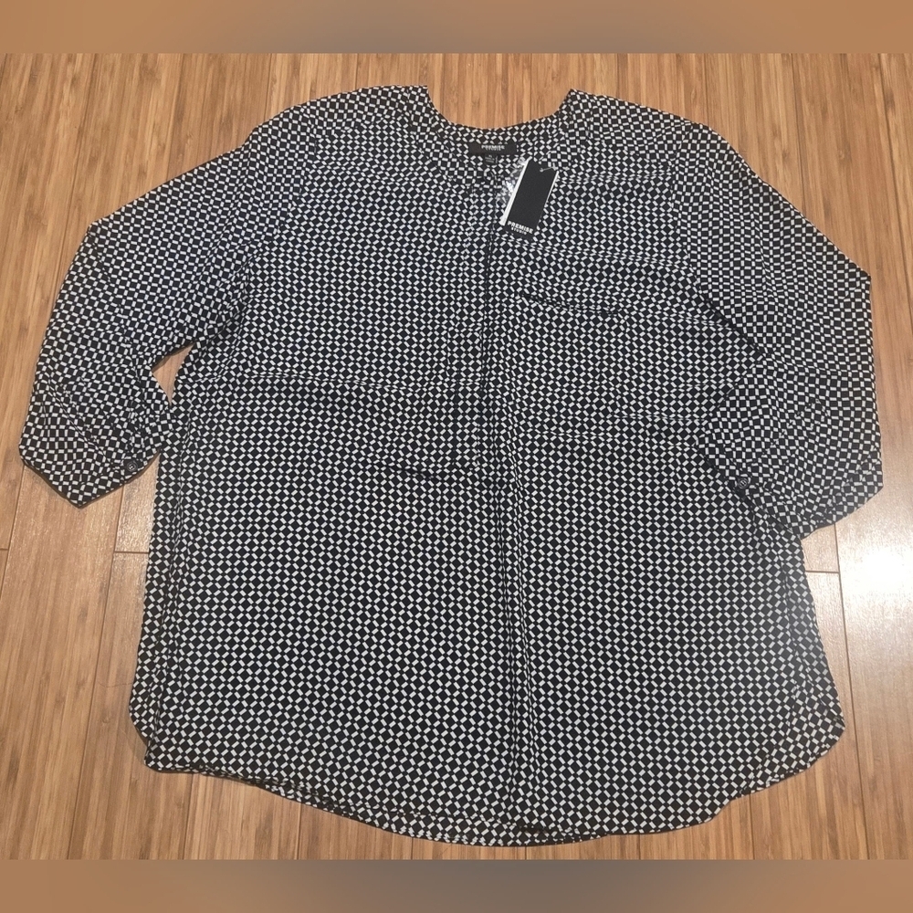 NWT Premise Black and White Patterned Blouse